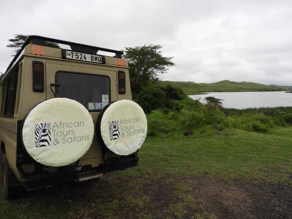 African Tours & Safaris jeep